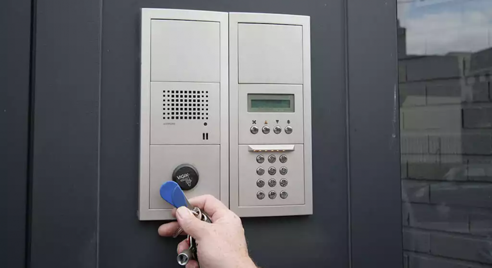 Comment remplacer ou refaire une de porte de garage — free download